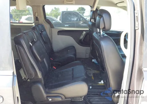 2015 Chrysler Town & Country Touring from USA, damaged, VIN 2C4RC1BG2FR565248